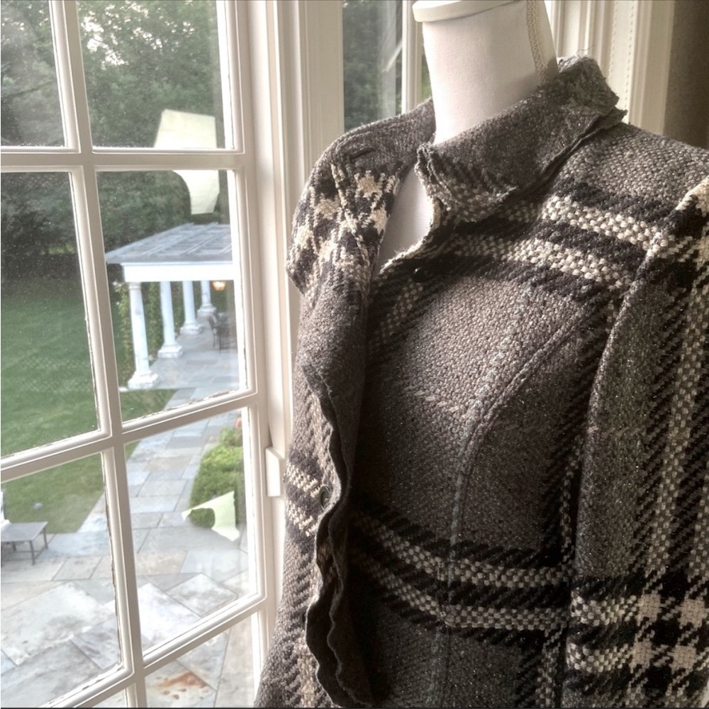 Burberry short gray metallic plaid wool jacket - Picture 5 of 13